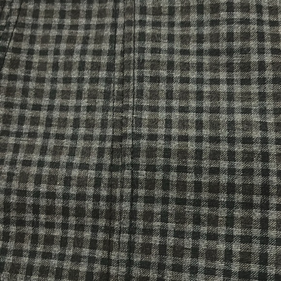 Thalian Pants - Picture 3 of 4